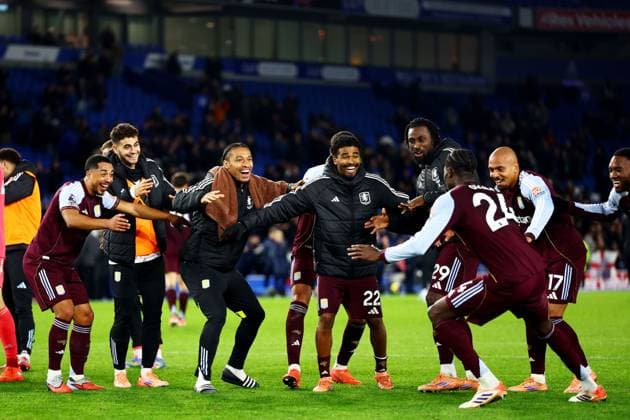 Amadou Onana of Aston Villa celebrates with team mates and fans. Brighton and Hove Albion v Aston Villa, Premier League, Football, American Express Community Stadium, Brighton, UK - 03 Dec 2025Brighton American Express Community Stadi United Kingdom EDITORIAL USE ONLY No use with unauthorised audio, video, data, fixture lists, club league logos or live services. Online in-match use limited to 120 images, no video emulation. No use in betting, games or single club league player publications. Copyright: xJamesxMarsh Shutterstockx 16006088ce