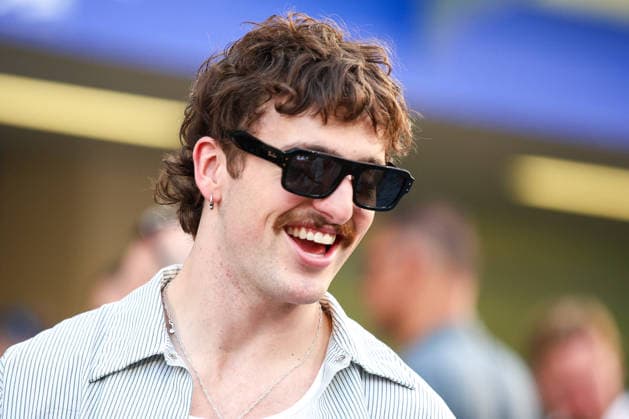 Benson Boone , Previews, F1 Grand Prix of Abu Dhabi, on December 04, 2025 in Abu Dhabi, United Arab Emirates Photo by Diogo Cardoso DeFodi Images Benson Boone , Previews, F1 Grand Prix of Abu Dhabi, Yas Marina Circuit on December 4, 2025 in Abu Dhabi, United Arab Emirates Photo by Diogo Cardoso DeFodi Images