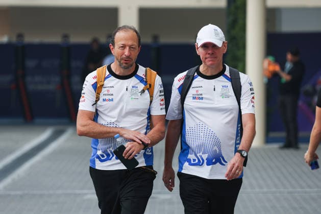 F1 - ABU DHABI GRAND PRIX 2025 BAYER Peter, CEO of Visa Cash App RB F1 Team, PERMANE Alan (gbr), Team Principal of Visa Cash App RB F1 Team, portrait during the 2025 Formula 1 Abu Dhabi Grand Prix, 24th round of the 2025 FIA Formula One World Championship, WM, Weltmeisterschaft from December 05 to 07, 2025 on the Yas Marina Circuit, in Abu Dhabi, United Arab Emirates - Abu DhabiUnited Arab Emirates Copyright: xANTONINxVINCENTx