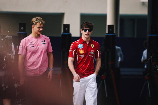 F1 - ABU DHABI GRAND PRIX 2025 ARON Paul (est), Alpine F1 Team Reserver Driver, LECLERC Arthur (mco), Scuderia Ferrari SF-25, portrait during the 2025 Formula 1 Abu Dhabi Grand Prix, 24th round of the 2025 FIA Formula One World Championship, WM, Weltmeisterschaft from December 05 to 07, 2025 on the Yas Marina Circuit, in Abu Dhabi, United Arab Emirates - Abu DhabiUnited Arab Emirates Copyright: xANTONINxVINCENTx
