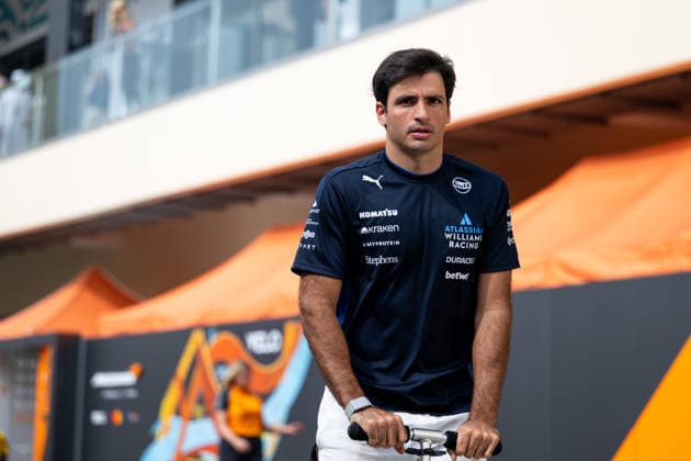 Carlos Sainz Atlassian Williams Racing, Spain, 55 , UAE, Formula 1 World Championship, Abu Dhabi Grand Prix, Yas Marina Circuit, Free Practice, 05 12 2025 UAE, Formula 1 World Championship, Abu Dhabi Grand Prix, Yas Marina Circuit, Free Practice, 05 12 2025 Yas Marina Island Copyright: xEibner-Pressefoto Memmlerx EP_MMR