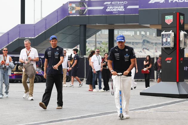 F1 - ABU DHABI GRAND PRIX 2025 SAINZ Carlos (spa), Williams Racing FW47, ALBON Alexander (tha), Williams Racing FW47, portrait during the 2025 Formula 1 Abu Dhabi Grand Prix, 24th round of the 2025 FIA Formula One World Championship, WM, Weltmeisterschaft from December 05 to 07, 2025 on the Yas Marina Circuit, in Abu Dhabi, United Arab Emirates - Abu DhabiUnited Arab Emirates Copyright: xANTONINxVINCENTx