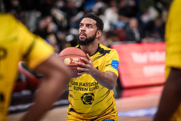 Darnell Edge MHP RIESEN Ludwigsburg, 01 new in the team GER, MHP Riesen Ludwigsburg VET CONCEPT Gladiators Trier, easycredit BBL, Basketball, Bundesliga, 9 Matchday, Season 2025 2026, 06 12 2025 GER, MHP Riesen Ludwigsburg VET CONCEPT Gladiators Trier, easycredit BBL, Basketball, Bundesliga, 9 Matchday, Season 2025 2026, 06 12 2025 Ludwigsburg Copyright: xSandyxDinkelackerx EP_SDR