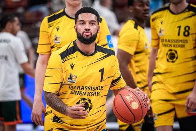 Darnell Edge MHP RIESEN Ludwigsburg, 01 new in the team GER, MHP Riesen Ludwigsburg VET CONCEPT Gladiators Trier, easycredit BBL, Basketball, Bundesliga, 9 Matchday, Season 2025 2026, 06 12 2025 GER, MHP Riesen Ludwigsburg VET CONCEPT Gladiators Trier, easycredit BBL, Basketball, Bundesliga, 9 Matchday, Season 2025 2026, 06 12 2025 Ludwigsburg Copyright: xSandyxDinkelackerx EP_SDR