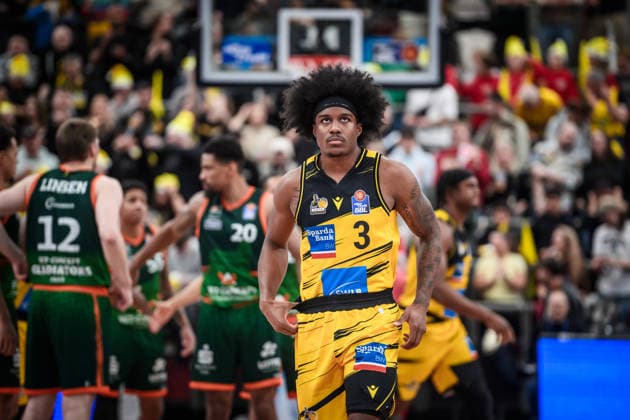 Stefan Smith MHP RIESEN Ludwigsburg, 03 full concentration GER, MHP Riesen Ludwigsburg VET CONCEPT Gladiators Trier, easycredit BBL, Basketball, Bundesliga, Matchday 9, Season 2025 2026, 06 12 2025 GER, MHP Riesen Ludwigsburg VET CONCEPT Gladiators Trier, easycredit BBL, Basketball, Bundesliga, Matchday 9, Season 2025 2026, 06 12 2025 Ludwigsburg Copyright: xSandyxDinkelackerx EP_SDR