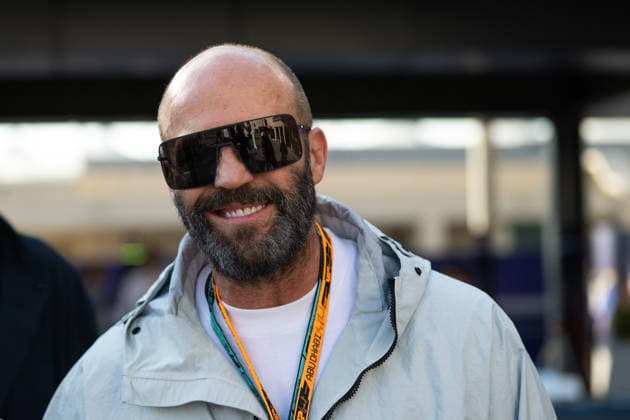 Jason Statham Actor , UAE, Formula 1 World Championship, Abu Dhabi Grand Prix, Yas Marina Circuit, Race, 07 12 2025 UAE, Formula 1 World Championship, Abu Dhabi Grand Prix, Yas Marina Circuit, Race, 07 12 2025 Yas Marina Island Copyright: xEibner-Pressefoto Memmlerx EP_MMR