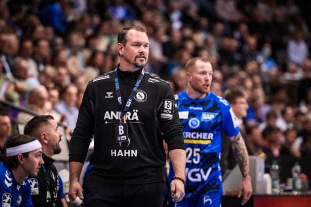 Misha Kaufmann TVB Stuttgart, Coach GER, TVB Stuttgart SC DHfK Leipzig, DAIKIN HBL, Handball, Bundesliga, 15 Matchday, Season 2025 2026, 07 12 2025 GER, TVB Stuttgart SC DHfK Leipzig, DAIKIN HBL, Handball, Bundesliga, 15 Matchday, Season 2025 2026, 07 12 2025 Stuttgart Copyright: xSandyxDinkelackerx EP_SDR