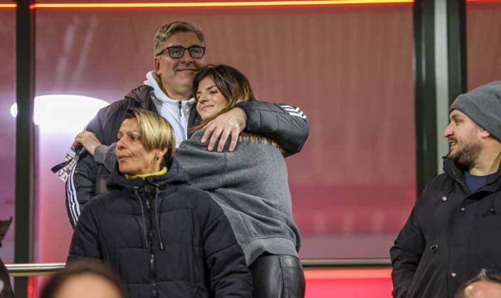 GER, Frankfurt, Eintracht Frankfurt vs FC Bayern Munich, Google Pixel Bundesliga, Football, DFB, Season 2025 2026, Stadion am Brentanobad, 12 Matchday in the picture from l Axel Hellmann CEO Eintracht Frankfurt , Katharina Kiel Director Womens Football Eintracht Frankfurt DFB DFL REGULATIONS PROHIBIT ANY USE OF PHOTOGRAPHS AS IMAGE SEQUENCES AND OR QUASI VIDEO, 07 12 2026 Copyright: HMBxMedia HendrikxHamelau