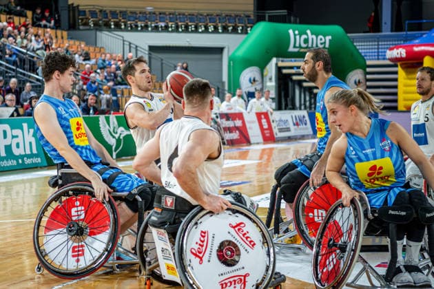 DRS Cup Wheelchair Basketball RSV Lahn Dill RSB Thuringia Bulls, 07 12 25 Colin Higgins RSV Lahn Dill, 10 , Jannik Blair RSV Lahn Dill, 6 , Arie Twigt RSB Thuringia Bulls, 17 , Vahid Gholomazad RSB Thuringia Bulls, 7 , Marie Kier RSB Thuringia Bulls, 9 , Michael Paye RSV Lahn Dill, 5 DRS Cup Wheelchair Basketball RSV Lahn Dill RSB Thuringia Bulls Wetzlar, 07 12 25 Copyright: xBEAUTIFULxSPORTS Roeczeyx