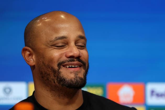 Football, Men, Champions League, Season 2025 2026, FC Bayern Munich Sporting Lisbon, Matchday 6, Allianz Arena Vincent Kompany, Coach FC Bayern Munich at the press conference after the match, head, portrait, smile, grin