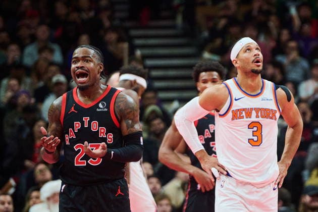 December 9, 2025, Toronto, On, Canada: Toronto Raptors Jamal Shead (23) and New York Knicks Josh Hart (3) react to a call during first half NBA, Basketball Herren, USA basketball action in Toronto, on Tuesday, Dec. 9, 2025. Canada News - December 9, 2025 - ZUMAc35_ 20251209_zaf_c35_085 Copyright: xSammyxKoganx