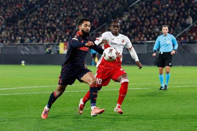 Yoann Cathline of FC Utrecht battles with Douglas Luiz of Nottingham Forest Utrecht v Nottingham Forest, UEFA Europa League, Group Stage, Football, Stadion Galgenwaard, Utrecht, Netherlands - 11 Dec 2025Utrecht Stadion Galgenwaard Netherlands EDITORIAL USE ONLY No use with unauthorised audio, video, data, fixture lists, club league logos or live services. Online in-match use limited to 120 images, no video emulation. No use in betting, games or single club league player publications. Copyright: xMauricexvanxSteen Shutterstockx 16080568t