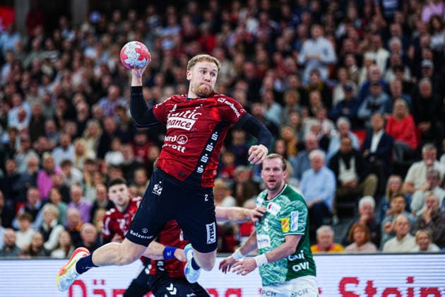 Throw Goal Simon Pytlick SG Flensburg Handewitt, 02 GER, SG Flensburg Handewitt vs Fuechse Berlin, Handball, Bundesliga, Matchday 16, Season 2026 2026, 11 12 2025 GER, SG Flensburg Handewitt vs Fuechse Berlin, Handball, Bundesliga, Matchday 16, Season 2026 2026, 11 12 2025 Flensburg Copyright: xEibner-Pressefoto MarcelxvonxFehrnx EP_MFN