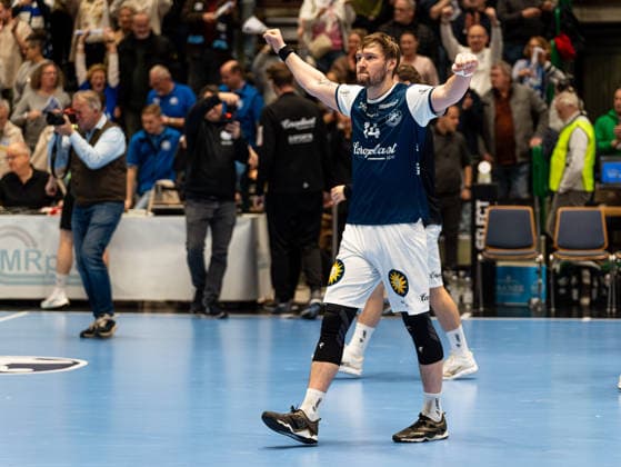 Gerdas Babarskas Bergischer HC, 14 cheers after the match Bergischer HC vs ThSV Eisenach, Handball, 1 Bundesliga, Matchday 16, Season 2025 2026, 11 12 2025 Bergischer HC vs ThSV Eisenach, Handball, 1 Bundesliga, Matchday 16, Season 2025 2026, 11 12 2025 Wuppertal Copyright: xEibner-Pressefoto DamianxKruczynx EP_DKI