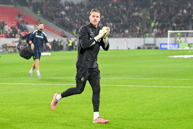 Florian Mueller SC Freiburg, 21 GER, SC Freiburg FC Salzburg, Football, Europa League, Matchday 6, Season 2025 2026, 11 12 2025 GER, SC Freiburg FC Salzburg, Football, Europa League, Matchday 6, Season 2025 2026, 11 12 2025 Freiburg Copyright: xEibner-Pressefoto ThomasxHessx EP_THS