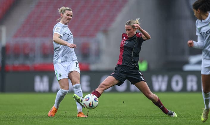 GER, Nuremberg, 1 FC Nuremberg vs VfL Wolfsburg, Google Pixel Bundesliga, Football, DFB, Season 2025 2026, Max Morlock Stadion, 13 Matchday in picture f l Alexandra Popp VfL Wolfsburg 11 , Klara Svensson Senelius 1 FC Nuremberg Women 2 , Duel DFB DFL REGULATIONS PROHIBIT ANY USE OF PHOTOGRAPHS AS IMAGE SEQUENCES AND OR QUASI VIDEO, 13 12 2025 Copyright: HMBxMedia HendrikxHamelau