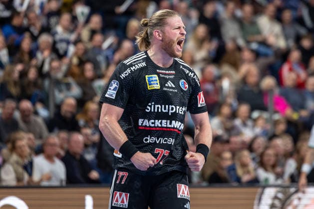 Maciej Gebala HC Erlangen, 77 after a goal HC Erlangen vs SC DHfK Leipzig, Handball, 1 Handball Bundesliga, Season 2025 2026, Matchday 17, 13 12 2025 HC Erlangen vs SC DHfK Leipzig, Handball, 1 Handball Bundesliga, Season 2025 2026, Matchday 17, 13 12 2025 Nuremberg Copyright: xEibner-Pressefoto ArdanxFuessmanx EP_AFN
