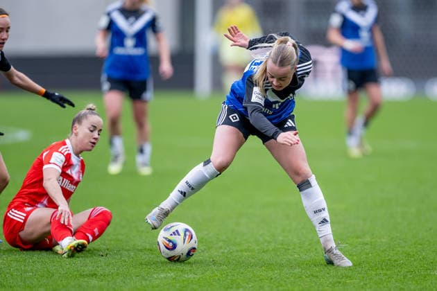 Mia Buechele Hamburger SV, 17 GER, FC Bayern Muenchen Frauen vs Hamburger SV, Football, Google Pixel Frauen Bundesliga, 13 Spieltag, Saison 2025 2026, 14 12 2025 DFL DFB REGULATIONS PROHIBIT ANY USE OF PHOTOGRAPHS as IMAGE SEQUENCES and or QUASI VIDEO GER, FC Bayern Muenchen Frauen vs Hamburger SV, Football, Google Pixel Frauen Bundesliga, 13 Spieltag, Saison 2025 2026, 14 12 2025 Muenchen Copyright: xEibner-Pressefoto HeikexFeinerx EP_HFR