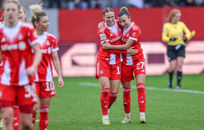 GER, Munich, FC Bayern Munich vs Hamburger SV, Google Pixel Womens Bundesliga, Football, DFB, Season 2025 2026, FC Bayern Campus, 13 Matchday, in picture Klara Bühl Bayern Munich 17 , Goal, joy, jubilation and emotion, 3 0, Arianna Caruso Bayern Munich 27 DFB DFL REGULATIONS PROHIBIT ANY USE OF PHOTOGRAPHS AS IMAGE SEQUENCES AND OR QUASI VIDEO, 14 12 2025 Copyright: HMBxMedia HendrikxHamelau