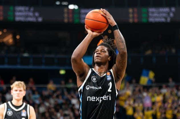 Leonard Thorpe Jr Veolia Towers Hamburg, 02 on free throw, GER, Veolia Towers Hamburg vs Alba Berlin, Basketball, Bundesliga, Matchday 10, Season 2025 2026, 14 12 2025 GER, Veolia Towers Hamburg vs Alba Berlin, Basketball, Bundesliga, Matchday 10, Season 2025 2026, 14 12 2025 Hamburg Copyright: xEibner-Pressefoto MaxxVincenx EP_MVN