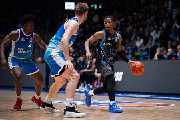 Eric Washington Science City Jena, 33 GER, BBL, Frankfurt Skyliners vs Science City Jena, SV Basketball, 1 Bundesliga, 10 Matchday, Season 2025 2026 14 12 2025 Eibner Pressefoto Attila Ziga GER, BBL, Frankfurt Skyliners vs Science City Jena, SV Basketball, 1 Bundesliga, 10 Matchday, Season 2025 2026 14 12 2025 Frankfurt am Main Copyright: xEibner-Pressefotox EP_AZA