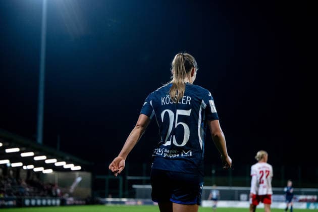 Melissa Koessler TSG Hoffenheim, 25 , GER, RB Leipzig vs TSG 1899 Hoffenheim, Football Google Pixel Frauen Bundesliga, 13 Spieltag, Saison 2025 2026, 14 12 2025 DFB regulations prohibit any use of photographs as image sequences and or quasi video GER, RB Leipzig vs TSG 1899 Hoffenheim, Football Google Pixel Frauen Bundesliga, 13 Spieltag, Saison 2025 2026, 14 12 2025 Leipzig Copyright: xEibner-Pressefoto Memmlerx EP_MMR