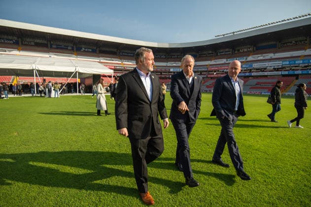 December 16, 2025, Quero Taro, Quero Taro, Mo xico: Se realiza rueda de prensa para anunciar un partido de preparacio³n de la Seleccio³n Mexicana de Foºtbol contra Islandia en el Estadio Corregidora de Quero taro para el 25 de febrero del 2026. Este anuncio lo dio³ Ivar Sisniega, presidente ejecutivo de la FMF y el exfutbolista Dulio Davino, director deportivo de Selecciones Nacionales de la FMF, estuvieron acompao±ados de Marc Spiegel, dueo±o de Gallos Blanco, del gobernador de Quero taro Mauricio Kuri y el Presidente municipal de Quero traro Felipe MacoÂas. .Eyepix Group  Jose Carrera.A press conference, PK, Pressekonferenz was held to announce a friendly match between the Mexican National Football Team and Iceland at the Corregidora Stadium in Quero taro on February 25, 2026. The announcement was made by Ivar Sisniega, executive president of the Mexican Football Federation (FMF), and former footballer Dulio Davino, sporting director of the FMF s National Teams. They were accompanied by Marc Spiegel, owner of Gallos Blancos, the governor of Quero taro, Mauricio Kuri, and the mayor of Quero taro, Felipe MacoÂas...Eyepix Group  Jose Carrera Quero Taro Mà xico - ZUMAe321 20251216_zsa_e321_003 Copyright: xJosexCarrera-xFotoperiodistax