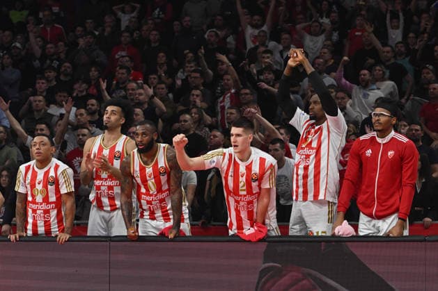 CRVENA ZVEZDA vs VIRTUS BOLOGNA YAGO DOS SANTOS Jago dos Santos, JORDAN NWORA Dzordan Nvora, CODI MILLER MCINTYRE Kodi Miler Mekintajer, STEFAN MILJENOVIC ,EBUKA IZUNDU , CHIMA MONEKE Cima Moneke CELEBRATION basketball Crvena zvezda vs Virtus Bologna, Euroleague, Beogradska arena, Belgrade 19.12.2025 Foto: BASKETBALL, EUROLEAGUE, CRVENA ZVEZDA, RED STAR, VIRTUS BOLOGNA Belgrade Belgrade arena Serbia Copyright: xMarkoxMetlas xMNxPressx