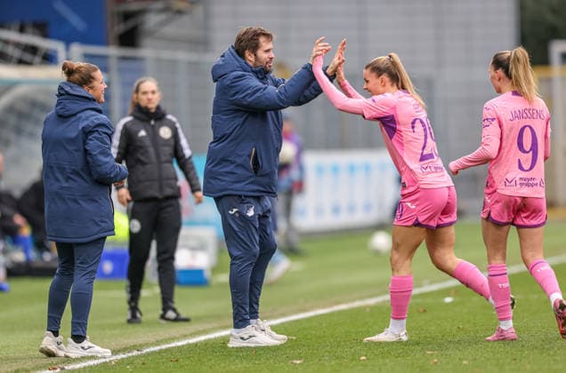 GER, Hoffenheim, TSG Hoffenheim vs Carl Zeiss Jena, Google Pixel Womens Bundesliga, Football, DFB, Season 2025 2026, Dietmar Hopp Stadium, 14 Matchday in picture Selina Cerci TSG 1899 Hoffenheim Women 29 scores the 4 0, Goal, jubilation and joy, emotions with Thomas Johrden Coach TSG Hoffenheim Women DFB DFL REGULATIONS PROHIBIT ANY USE OF PHOTOGRAPHS AS IMAGE SEQUENCES AND OR QUASI VIDEO, 20 12 2025 Copyright: HMBxMedia HendrikxHamelau