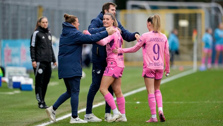 from left Mirella Junker Co Coach, TSG , Thomas Johrden Interim Coach, Coach, TSG , Goalscorer Selina Cerci TSG, 29 , Jill Janssens TSG, 9 , TSG 1899 Hoffenheim players, celebrate the goal, celebrate the goal, goal, celebration, cheers about the goal, rejoice, joy, rejoices, optimistic, positive, game scene, highlight, action, 20 12 2025, Sinsheim Hoffenheim Germany , football, Google Pixel Women Bundesliga, TSG 1899 Hoffenheim FC Carl Zeiss Jena, DFB DFL REGULATIONS PROHIBIT ANY USE OF PHOTOGRAPHS AS IMAGE SEQUENCES AND OR QUASI VIDEO xozx