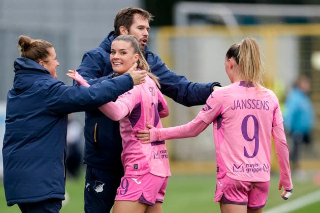 from left Mirella Junker Co Coach, TSG , Thomas Johrden Interim Coach, Coach, TSG , Goalscorer Selina Cerci TSG, 29 , Jill Janssens TSG, 9 , TSG 1899 Hoffenheim players, celebrate the goal, celebrate the goal, goal, celebration, cheers about the goal, rejoice, joy, rejoices, optimistic, positive, game scene, highlight, action, 20 12 2025, Sinsheim Hoffenheim Germany , football, Google Pixel Women Bundesliga, TSG 1899 Hoffenheim FC Carl Zeiss Jena, DFB DFL REGULATIONS PROHIBIT ANY USE OF PHOTOGRAPHS AS IMAGE SEQUENCES AND OR QUASI VIDEO xozx