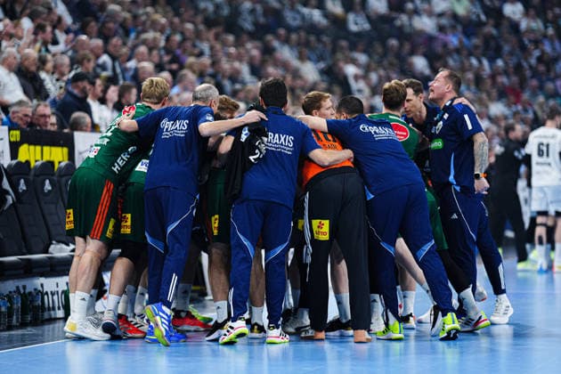TSV Hannover Burgdorf GER, THW Kiel vs TSV Hannover Burgdorf, Handball, 1 Bundesliga, Matchday 18, Season 2025 2026, 20 12 2025 GER, THW Kiel vs TSV Hannover Burgdorf, Handball, 1 Bundesliga, Matchday 18, Season 2025 2026, 20 12 2025 Kiel Copyright: xEibner-Pressefoto MarcelxvonxFehrnx EP_MFN