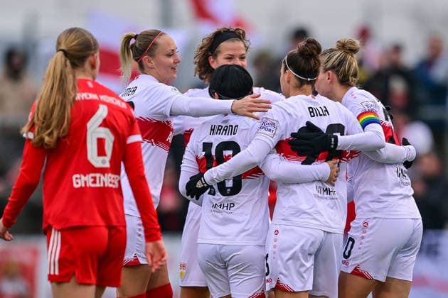 Stuttgart players with goal celebration, celebrate the goal, goal, celebration, celebration, celebration of the goal to 0 1 by Nicole Billa Stuttgart, 26 , optimistic, action, action, 21 12 2025, Munich Germany , Football,2 Women Bundesliga, FC Bayern München II VfB Stuttgart, DFB DFL REGULATIONS PROHIBIT ANY USE OF PHOTOGRAPHS AS IMAGE SEQUENCES AND OR QUASI VIDEO xslx
