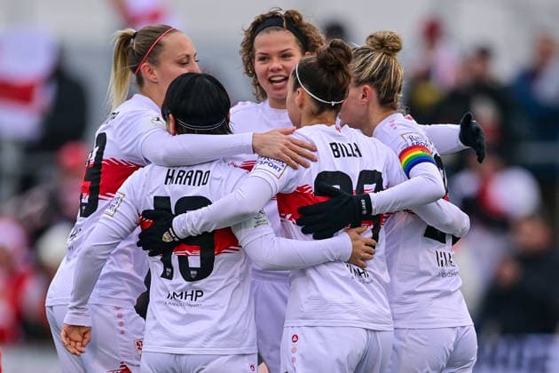 Stuttgart players with goal celebration, celebrate the goal, goal, celebration, celebration, celebration of the goal to 0 1 by Nicole Billa Stuttgart, 26 , optimistic, action, action, 21 12 2025, Munich Germany , Football,2 Women Bundesliga, FC Bayern München II VfB Stuttgart, DFB DFL REGULATIONS PROHIBIT ANY USE OF PHOTOGRAPHS AS IMAGE SEQUENCES AND OR QUASI VIDEO xslx