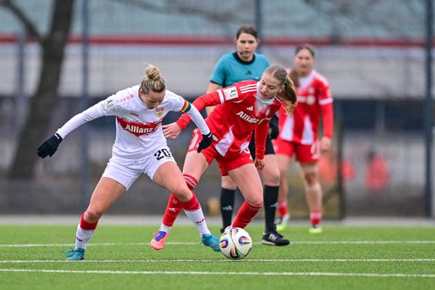 v li Jana Beuschlein Stuttgart, 20 Marie Gmeineder FCB, 6 iom Zweikampf, Duell, duel, tackle, Dynamik, Action, 21 12 2025, München Deutschland , Fußball,2 Frauen Bundesliga, FC Bayern München II VfB Stuttgart, DFB DFL REGULATIONS PROHIBIT ANY USE OF PHOTOGRAPHS AS IMAGE SEQUENCES AND OR QUASI VIDEO xslx