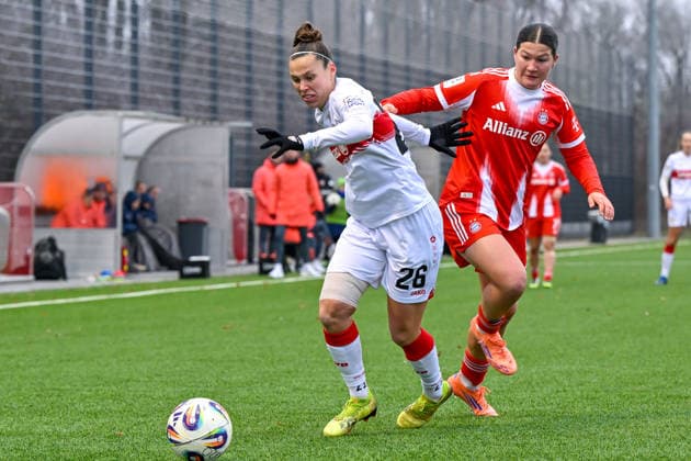v li Nicole Billa Stuttgart, 26 Scarlett Kraus FCB, 4 in duel, duel, tackle, dynamic, action, action, 21 12 2025, Munich Germany , Football,2 Women Bundesliga, FC Bayern Munich II VfB Stuttgart, DFB DFL REGULATIONS PROHIBIT ANY USE OF PHOTOGRAPHS AS IMAGE SEQUENCES AND OR QUASI VIDEO xslx