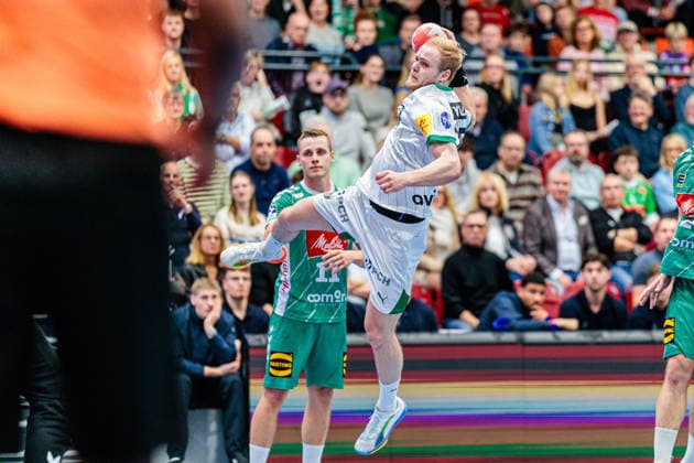 Matthes Langhoff Fuechse Berlin, 25 in goal GER, GWD Minden vs Fuechse Berlin, Handball, 1 Bundesliga, Matchday 18, Season 2025 2026, 21 12 2025 GER, GWD Minden vs Fuechse Berlin, Handball, 1 Bundesliga, Matchday 18, Season 2025 2026, 21 12 2025 Luebbecke Copyright: xEibner-Pressefoto JanxRollingerx EP_JSK