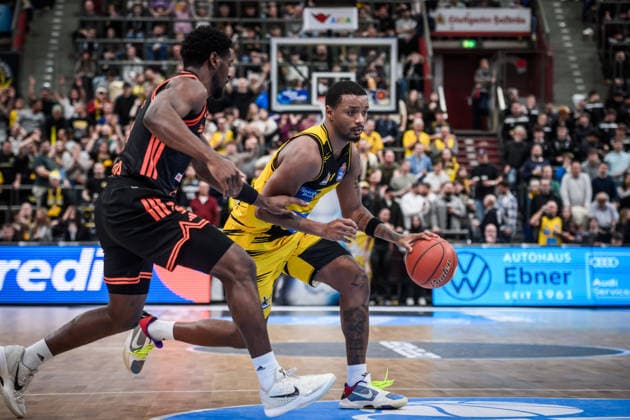 GER, MHP Riesen Ludwigsburg RASTA Vechta, easycredit BBL, Basketball, Bundesliga, Matchday 11, Season 2025 2026, 22 12 2025 GER, MHP Riesen Ludwigsburg RASTA Vechta, easycredit BBL, Basketball, Bundesliga, Matchday 11, Season 2025 2026, 22 12 2025 Ludwigsburg Copyright: xSandyxDinkelackerx EP_SDR