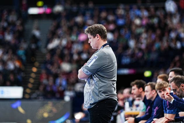 Nicolej Krickau Fuechse Berlin, Coach GER, Handball Sport Verein Hamburg vs Fuechse Berlin, Handball, 1 Bundesliga, Matchday 24, Season 2025 2026, 23 12 2025 GER, Handball Sport Verein Hamburg vs Fuechse Berlin, Handball, 1 Bundesliga, Matchday 24, Season 2025 2026, 23 12 2025 Hamburg Copyright: xEibner-Pressefoto MarcelxvonxFehrnx EP_MFN