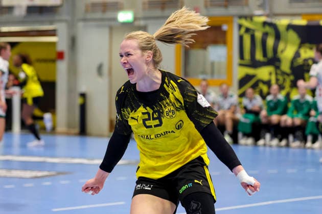 Emma Olsson Borussia Dortmund cheers, Alsco Handball Bundesliga Women, Borussia Dortmund vs FRISCH AUF Goeppingen, Sporthalle Wellinghofen, December 27, 2025 in Dortmund, Germany Photo by Marco Steinbrenner DeFodi Images Emma Olsson Borussia Dortmund cheers, Alsco Handball Bundesliga Women, Borussia Dortmund vs FRISCH AUF Goeppingen, Sporthalle Wellinghofen, December 27, 2025 in Dortmund, Germany Photo by Marco Steinbrenner DeFodi Images DFB DFL REGULATIONS PROHIBIT ANY USE OF PHOTOGRAPHS AS IMAGE SEQUENCES AND OR QUASI VIDEO