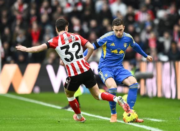 Gabriel Gudmundsson of Leeds United (right) Sunderland v Leeds United, Premier League, Football, Stadium of Light, Sunderland, UK - 28 Dec 2025Sunderland Stadium of Light United Kingdom EDITORIAL USE ONLY No use with unauthorised audio, video, data, fixture lists, club league logos or live services. Online in-match use limited to 120 images, no video emulation. No use in betting, games or single club league player publications. Copyright: xRichardxLee Shutterstockx 16213166t