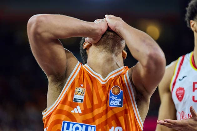 Mark Smith ratiopharm ulm, 13 , pain GER, ratiopharm ulm vs Fitness First Wuerzburg Baskets, Basketball, 13 Matchday, EasyCredit Bundesliga, Season 2025 2026, 29 12 2025 GER, ratiopharm ulm vs Fitness First Wuerzburg Baskets, Basketball, 13 Matchday, EasyCredit Bundesliga, Season 2025 2026, 29 12 2025 New Ulm Copyright: xEibner-Pressefoto GeraldxOelze-dexStoppanyx EP_ODS