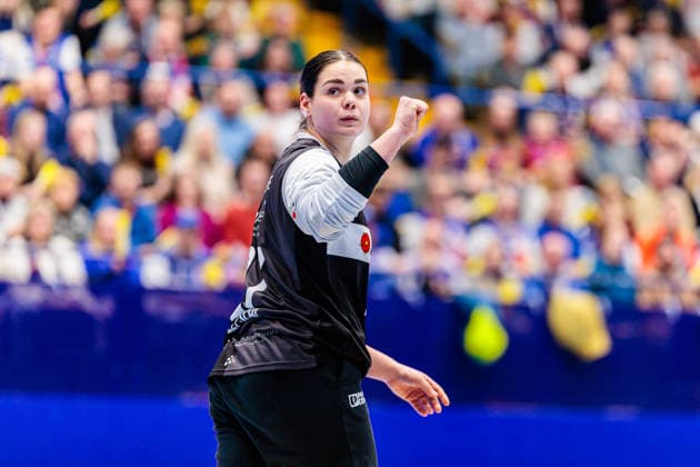 Lara Lepschi HSG Blomberg Lippe, 27 cheers GER, HSG Blomberg Lippe vs SV Union Halle Neustadt, Handball, 1 Bundesliga Women, Matchday 10, Season 2025 2026, 30 12 2025 GER, HSG Blomberg Lippe vs SV Union Halle Neustadt, Handball, 1 Bundesliga Women, Matchday 10, Season 2025 2026, 30 12 2025 Lemgo Copyright: xEibner-Pressefoto JanxRollingerx EP_JSK