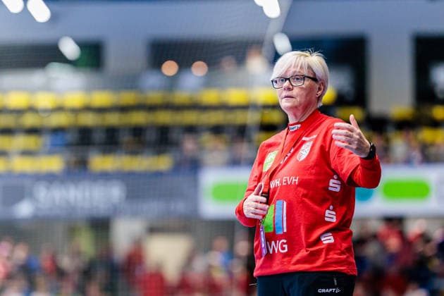 Ines Seidler SV Union Halle Neustadt, Coach gestures GER, HSG Blomberg Lippe vs SV Union Halle Neustadt, Handball, 1 Bundesliga Women, Matchday 10, Season 2025 2026, 30 12 2025 GER, HSG Blomberg Lippe vs SV Union Halle Neustadt, Handball, 1 Bundesliga Women, Matchday 10, Season 2025 2026, 30 12 2025 Lemgo Copyright: xEibner-Pressefoto JanxRollingerx EP_JSK