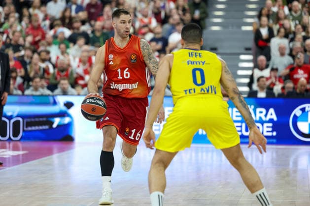 Stefan Jovic FC Bayern Basketball, 16 with Iffe Lundberg Maccabi Rapyd Tel Aviv, 00 , GER, FC Bayern Basketball vs Maccabi Rapyd Tel Aviv, Basketball, Euroleague, Matchday 19, Season 2025 2026, 02 01 2026, GER, FC Bayern Basketball vs Maccabi Rapyd Tel Aviv, Basketball, Euroleague, Matchday 19, Season 2025 2026, 02 01 2026 Muenchen Copyright: xEibner-Pressefoto JennixMaulx EP_JML