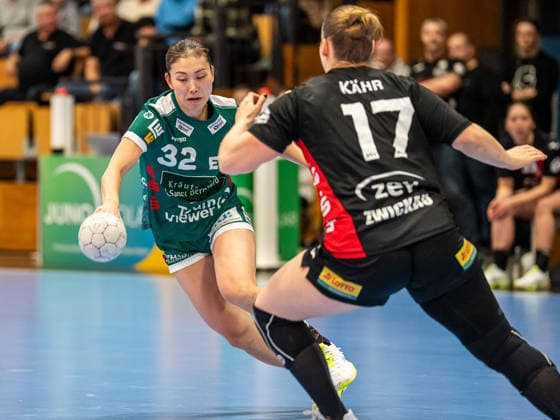 Haruno Sasaki Frisch Auf Women, 32 with speed on the ball, BSV Sachsen Zwickau vs Frisch Auf Goeppingen, Handball, 1 Bundesliga, Season 2025 2026, 03 01 2026 BSV Sachsen Zwickau vs Frisch Auf Goeppingen, Handball, 1 Bundesliga, Season 2025 2026, 03 01 2026 Zwickau Copyright: xMichaelxSchmidt Eibner-Pressefotx EP_MST