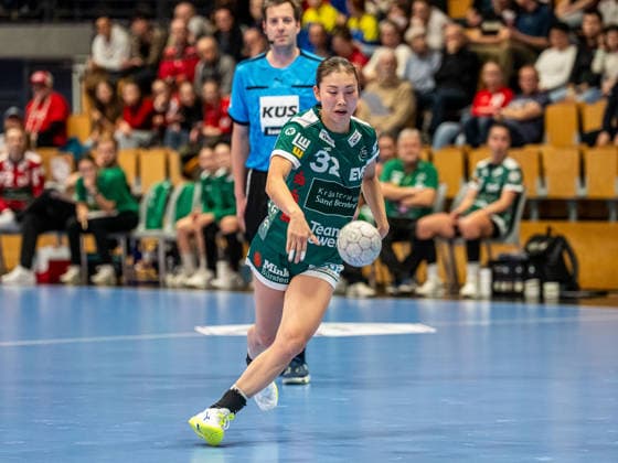 Haruno Sasaki Frisch Auf Women, 32 with speed on the ball, BSV Sachsen Zwickau vs Frisch Auf Goeppingen, Handball, 1 Bundesliga, Season 2025 2026, 03 01 2026 BSV Sachsen Zwickau vs Frisch Auf Goeppingen, Handball, 1 Bundesliga, Season 2025 2026, 03 01 2026 Zwickau Copyright: xMichaelxSchmidt Eibner-Pressefotx EP_MST