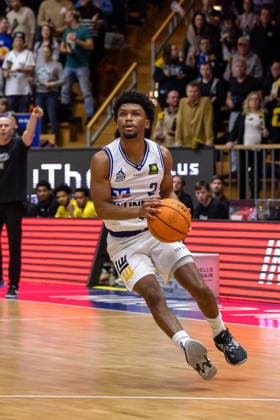 Keyshaun Langley HAKRO Merlins Crailsheim, 02 Lukas Milner Tigers Tuebingen, 17 GER, HAKRO Merlins Crailsheim vs Tigers Tuebingen, Basketball, BARMER 2 Bundesliga Bundesliga, Pro A, Season 2025 2026, 16 Matchday, 03 01 2026 GER, HAKRO Merlins Crailsheim vs Tigers Tuebingen, Basketball, BARMER 2 Bundesliga Bundesliga, Pro A, Season 2025 2026, 16 Matchday, 03 01 2026 Ilshofen Copyright: xEibner-Pressefoto ArdanxFuessmanx EP_AFN