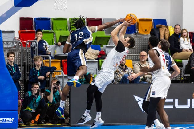 CZE, Basketball Champions League, PlayIns, ERA Nymburk MLP Academics Heidelberg 08 01 2026, Kralovka Arena, Prague, CZE, Basketball Champions League, PlayIns, ERA Nymburk MLP Academics Heidelberg Jaromir Bohacik ERA Nymburk 17 , Osun Osunniyi MLP Academics Heidelberg 12 Photo Alexander Trienitz Prague Kralovka Arena Prague Czech Republic