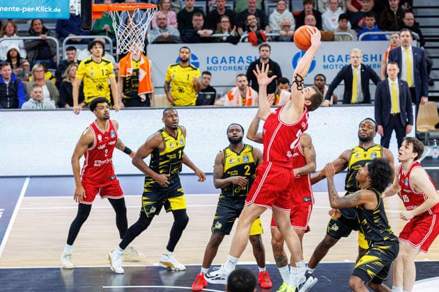 Moritz Krimmer BMA365 Bamberg Baskets, 27 , BMA365 Bamberg Baskets vs MHP Riesen Ludwigsburg, Basketball, easyCredit BBL, Matchday 15, 09 01 2026 BMA365 Bamberg Baskets vs MHP Riesen Ludwigsburg, Basketball, easyCredit BBL, Matchday 15, 09 01 2026 Bamberg Copyright: xEibner-Pressefoto G.xSantemizx EP_EER